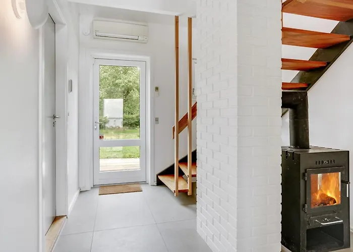 Sissela - 5m From The Sea By Interhome Nyaraló