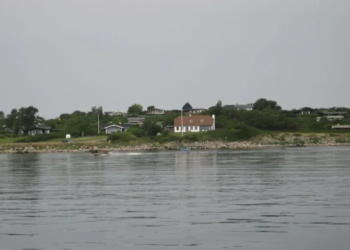 Sissela - 5m From The Sea By Interhome *